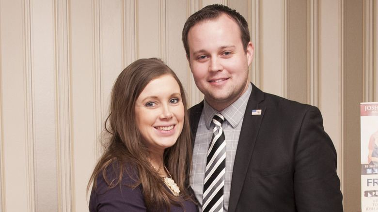 Anna Duggar and Josh Duggar pose together