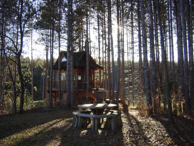 Private Forest Treehouse