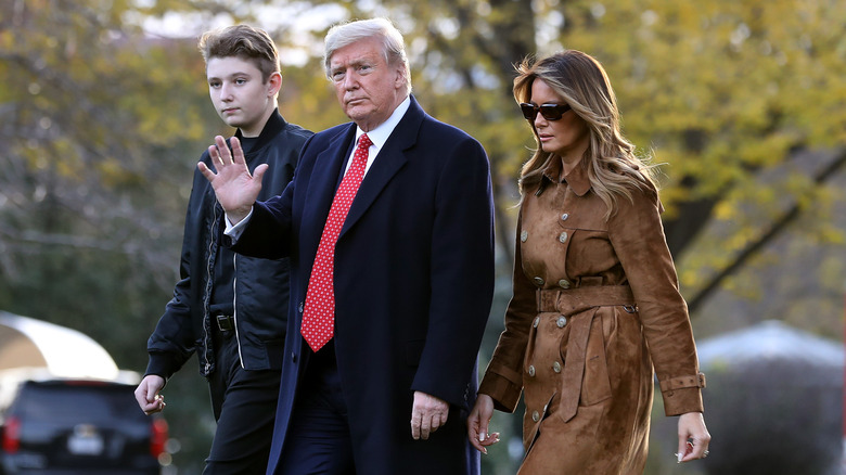 Barron, Donald, & Melania Trump walking & waving