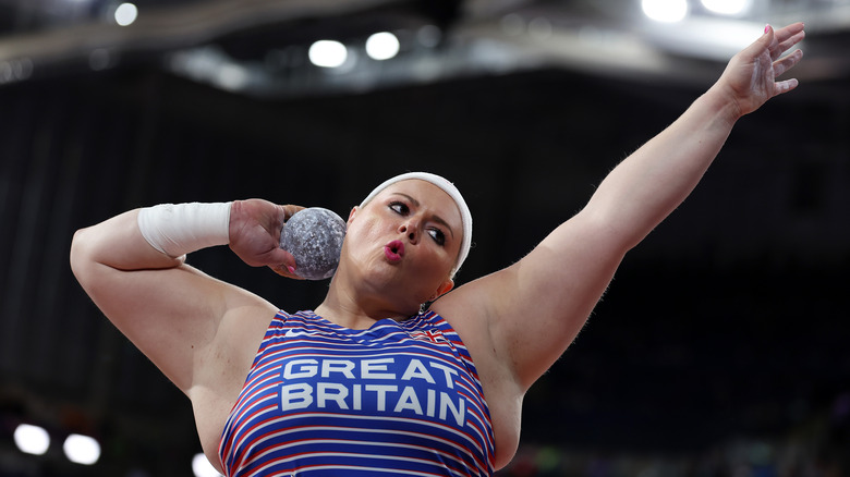 Shot putter Amelia Campbell competing in Glasgow