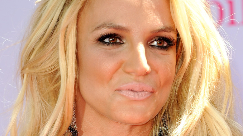 Britney Spears posing on the red carpet