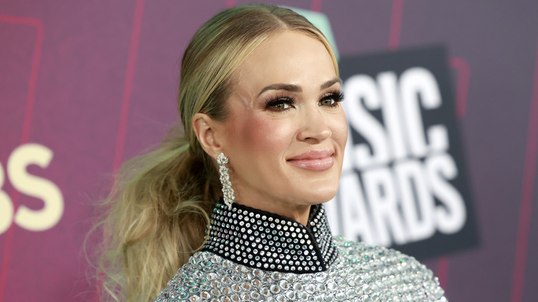 Carrie Underwood smiling