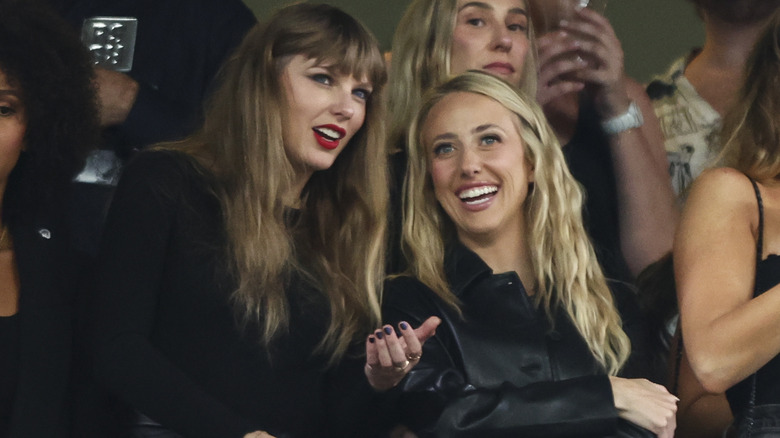 Taylor Swift and Brittany Mahomes talking