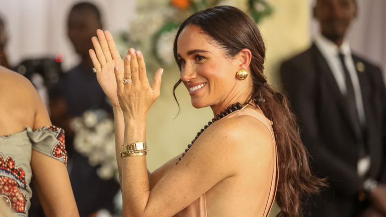 Meghan Markle clapping