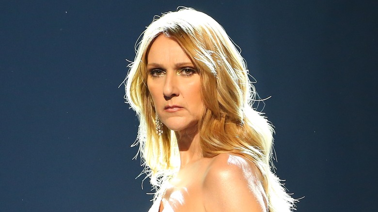 Céline Dion long blond hair