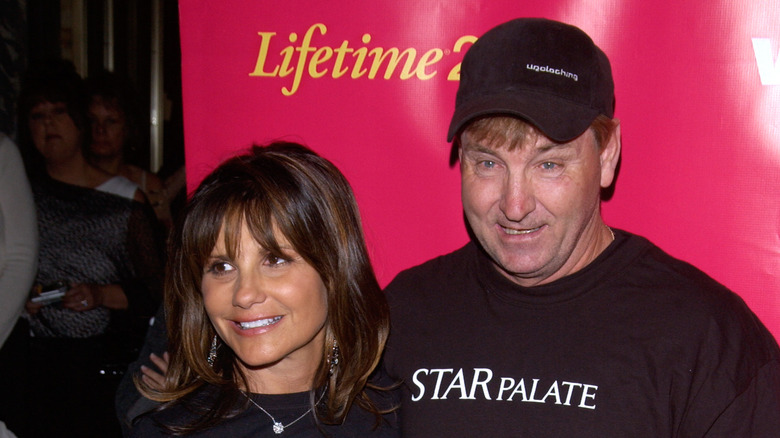 Jamie and Lynne Spears pose together