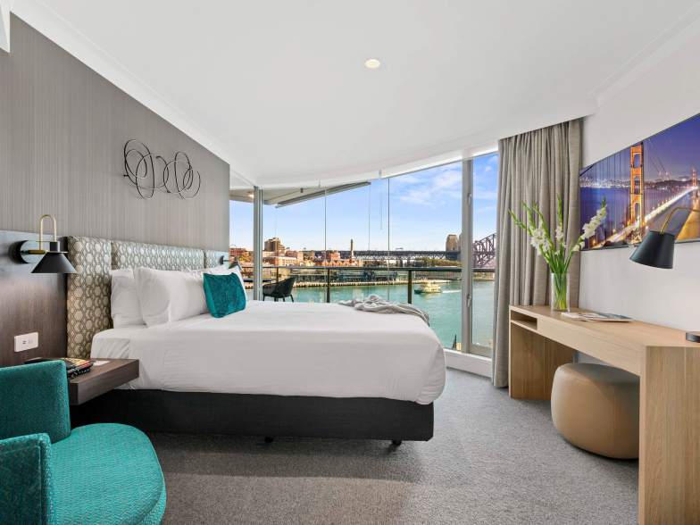 Pullman Quay Grand  Sydney Harbour Hotel