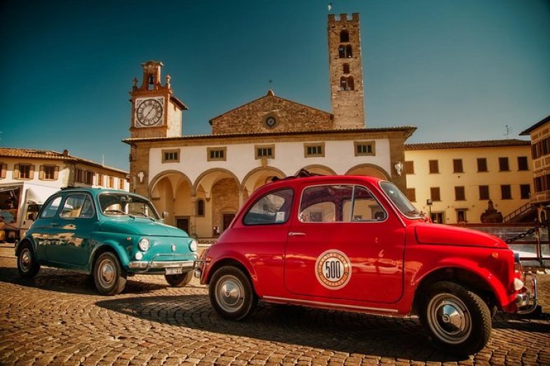 Self-Drive Vintage Fiat 500 Tour with Gourmet Lunch