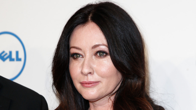 Shannen Doherty smiling