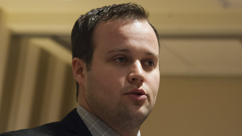 Josh Duggar suit and tie